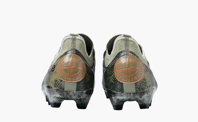 Кроссовки New Balance Furon v7 Pro FG x Stone Island x Raheem Sterling «Camo» зеленый