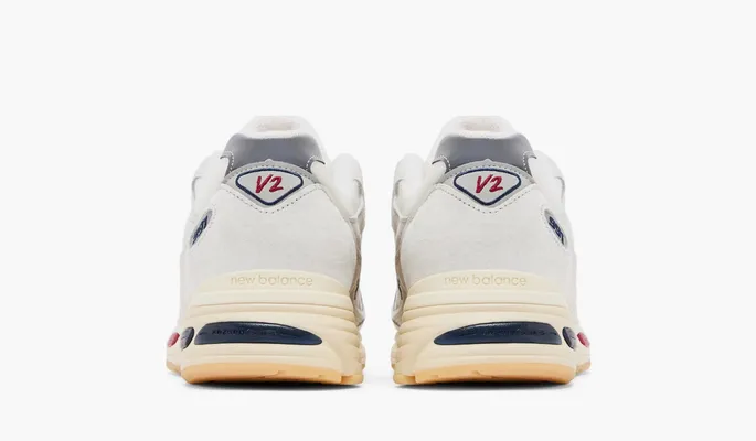 Кроссовки New Balance 991v2 Made in England «Vintage Sport Pack» белый