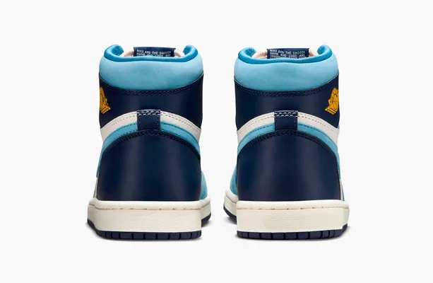 Кроссовки Air Jordan 1 Retro High OG Wmns «First in Flight» синий