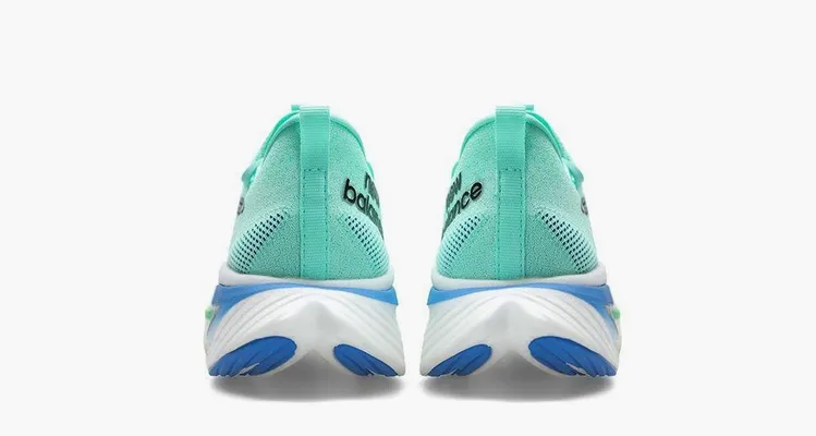 Кроссовки New Balance FuelCell SuperComp Elite V3 «Bright Mint» lightBlue