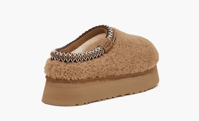 Обувь UGG Tazz Maxi Curly WMNS «Chestnut» коричневый