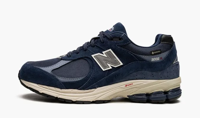 Кроссовки New Balance 2002R GORE-TEX «Vintage Indigo» синий