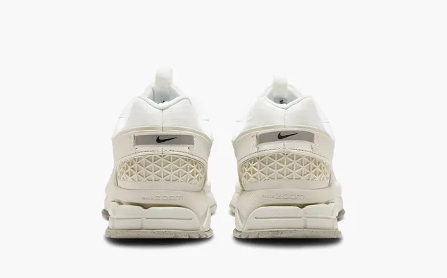 Кроссовки Nike Zoom Vomero Roam «Summit White» белый