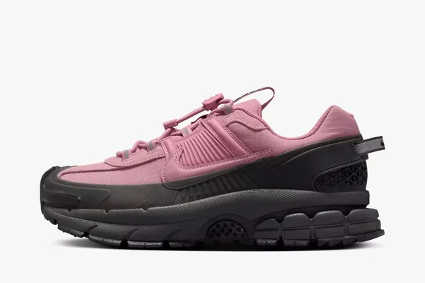 Кроссовки Nike Zoom Vomero 5 Roam WMNS «Elemental Pink Anthracite» розовый