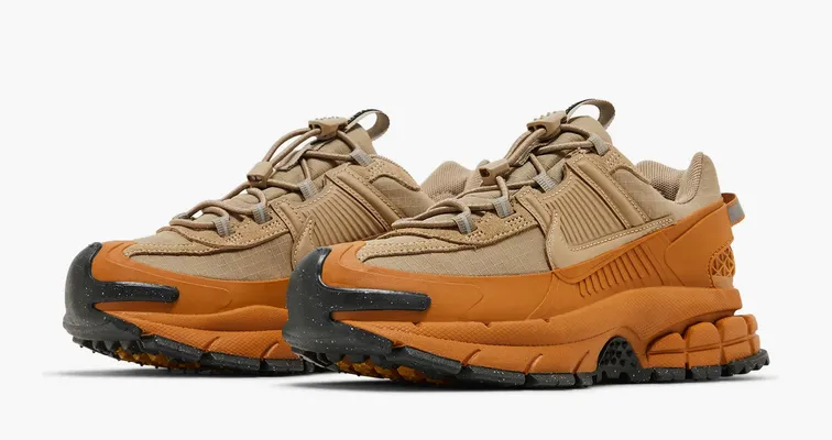 Кроссовки Nike Zoom Vomero 5 Roam WMNS «Flax» коричневый