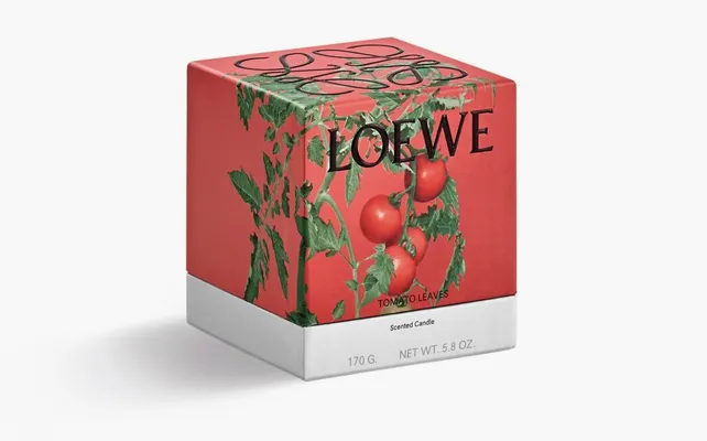 Парфюмерия Loewe Small Scented Candle «Tomato Leaves» красный
