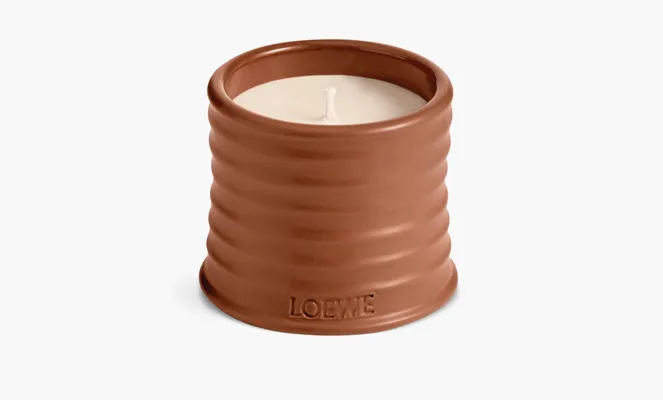 Парфюмерия Loewe Small Scented Candle «Juniper Berry» коричневый