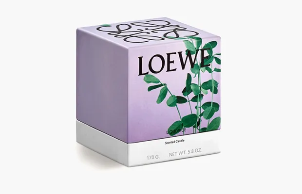 Парфюмерия Loewe Small Scented Candle «Liquorice» черный