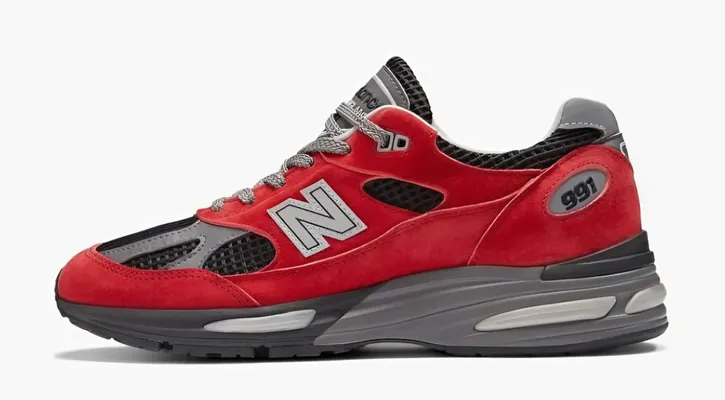 Кроссовки New Balance 991v2 Made in England «City Exclusives Pack - Greater China» красный