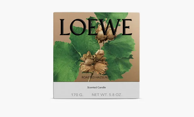 Парфюмерия Loewe Small Scented Candle «Roasted Hazelnut» черный