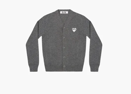 Одежда Comme des Garcons PLAY White Heart Knit Cardigan Sweater «Dark Grey» серый