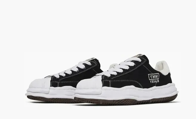 Кроссовки Maison Mihara Yasuhiro Blakey OG Sole Canvas Low «Black White» черный