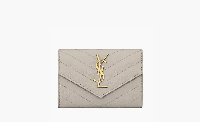 Аксессуары Saint Laurent Cassandre Grain De Poudre Envelope Wallet «Small Blanc Vintage» кремовый