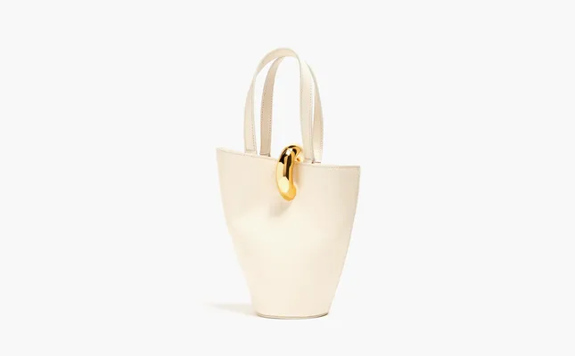 Сумки Jacquemus Le Petit Bambola Bag «Light Ivory» белый