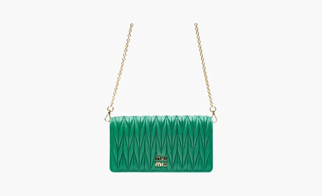 Аксессуары MIU MIU Matelassé Leather Chain Wallet Shoulder Bag «Mango Green» зеленый