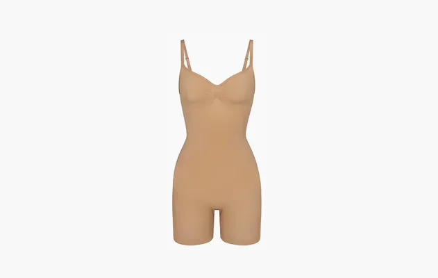 Одежда Skims like Body shaping clothing with abdominal lifting and hip shaping «Tawny/OCHRE» коричневый