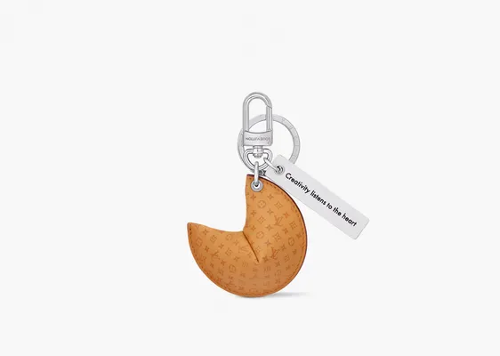 Аксессуары Louis Vuitton Keychain LV Fortune Cookie желтый