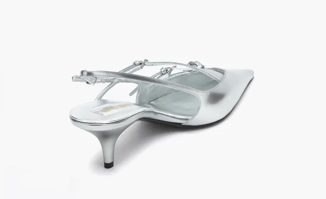 Обувь Miu Miu Patent Leather Slingbacks With Buckles «Metal» металлический
