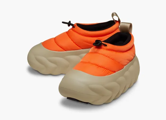  Crocs Overpuff Shorty «Shocking Orange/Multi» oranzhevye