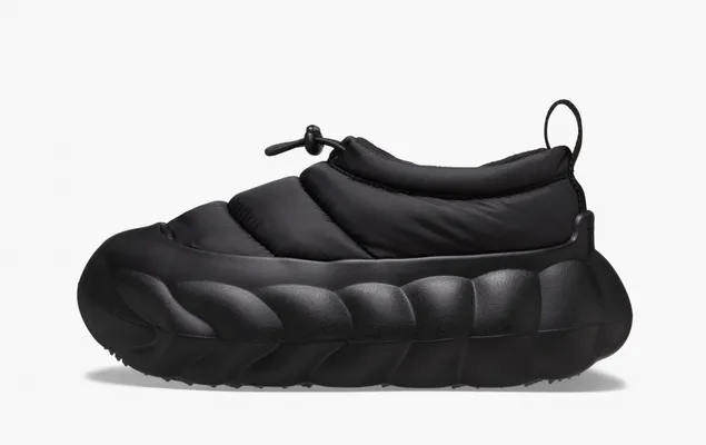  Crocs Overpuff Shorty «Black» chyernye