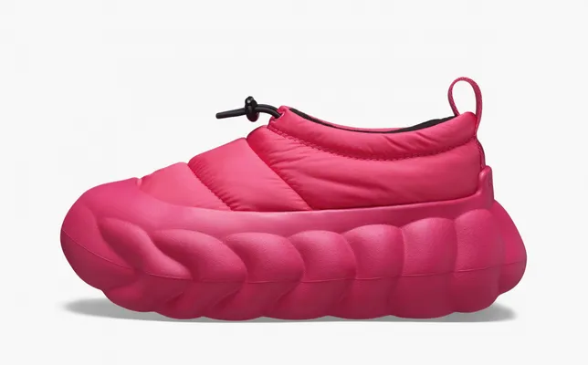  Crocs Overpuff Shorty «Dragon Fruit» rozovye