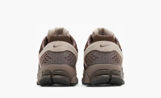  Nike Air Zoom Vomero 5 WMNS «Plum Eclipse» korichnevye