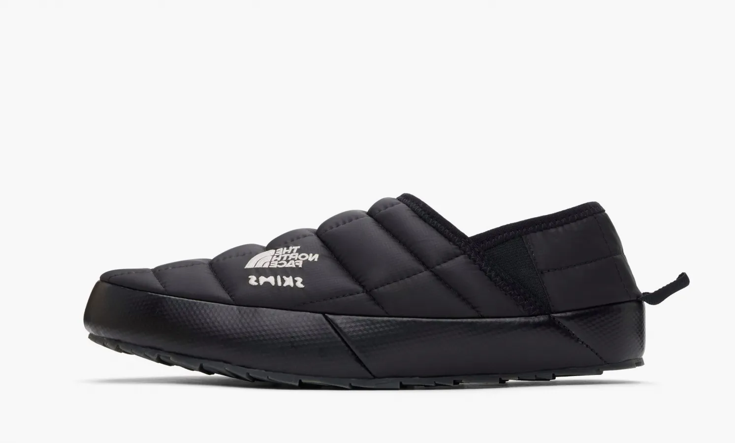 Skims x The North Face Thermoball Traction Mule 5 WMNS «Onyx»