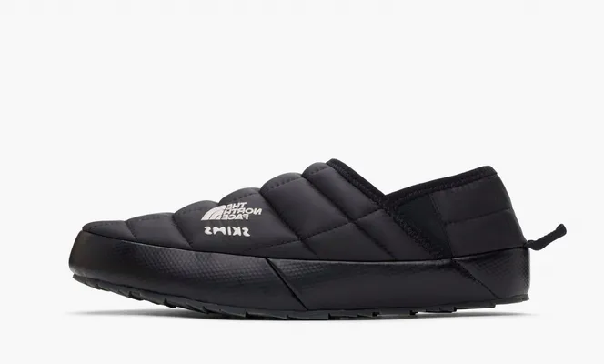 Обувь Skims x The North Face Thermoball Traction Mule 5 WMNS «Onyx» черный