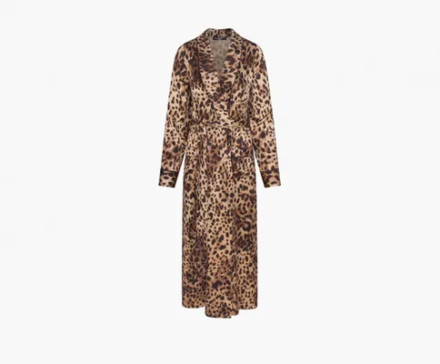 Одежда Skims x Dolce&Gabbana Silk Long Robe «Leopard» raznotsvetnye