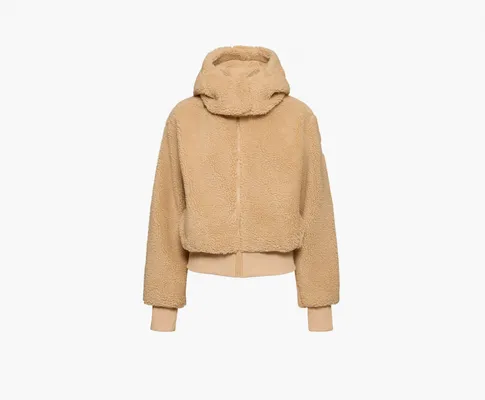 Одежда Alo Yoga Foxy Sherpa Hooded Jacket «Camel» бежевый