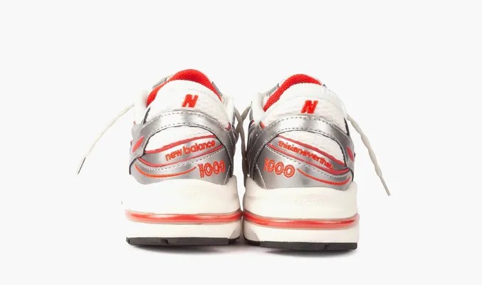  New Balance 1000 x thisisneverthat «Metallic Silver Red» serebryanyy