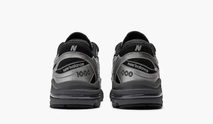  New Balance 1000 «Silver Metallic Black» serebryanyy
