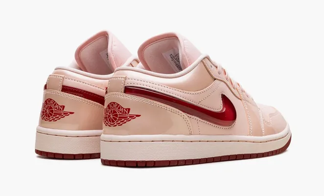 Кроссовки Air Jordan 1 Low SE WMNS «Patent Valentine's Day» rozovye