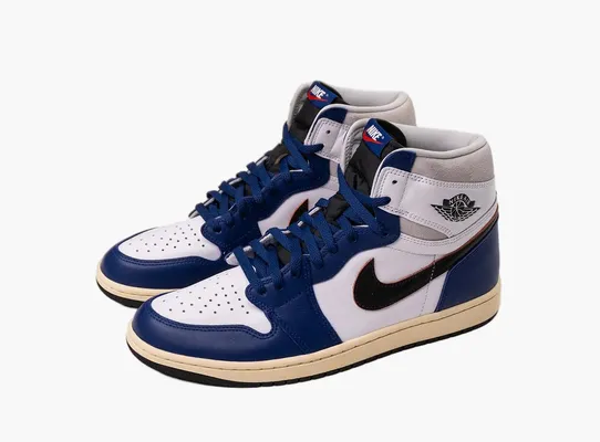 Кроссовки Air Jordan 1 Retro High OG Rare Air «Deep Royal Blue» sinie