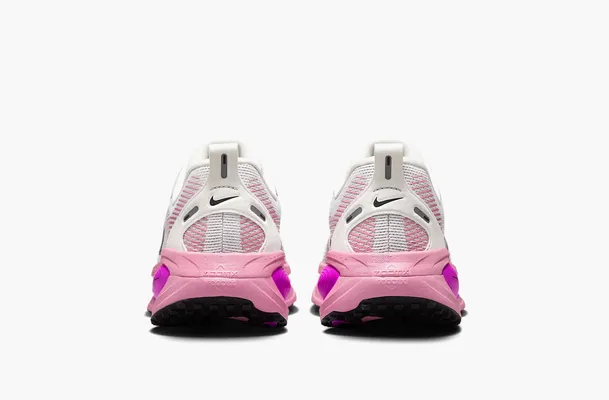 Кроссовки Nike Vomero 18 WMNS «Summit White Elemental Pink» белый