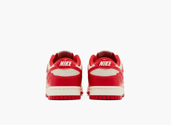 Кроссовки Nike Dunk Low WMNS «Roses» krasnye 