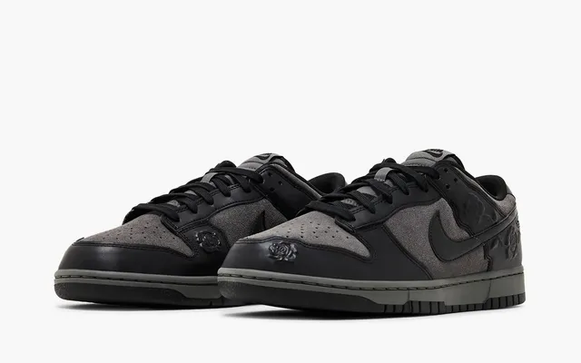 Кроссовки Nike Dunk Low WMNS «Black Roses» chyernye