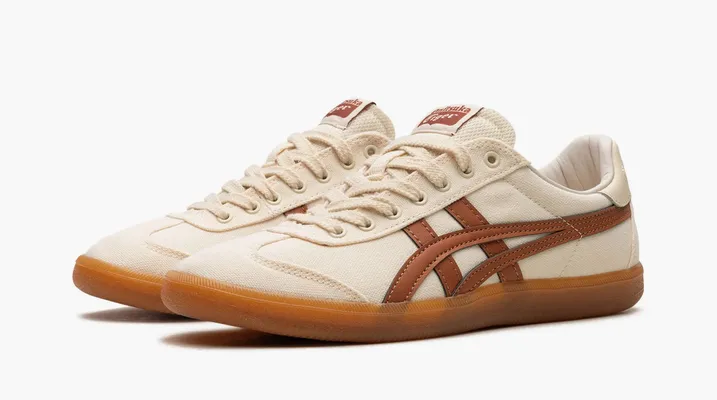  Asics Onitsuka Tiger Tokuten «Cream Caramel» kremovye