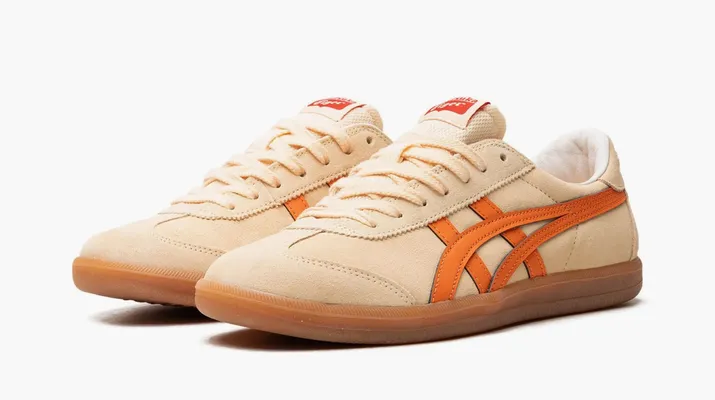  Asics Onitsuka Tiger Tokuten «Cream Orange Gum» kremovye