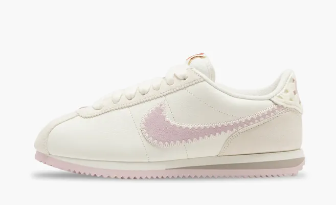 Кроссовки Nike Cortez WMNS «Valentine's Day 2025» belye