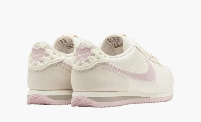 Кроссовки Nike Cortez WMNS «Valentine's Day 2025» belye