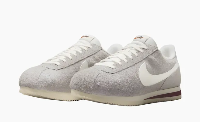 Кроссовки Nike Cortez SE «College Grey Team Red» korichnevye