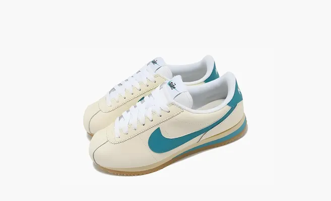 Кроссовки Nike Cortez WMNS «Coconut Milk Teal Nebula» belye