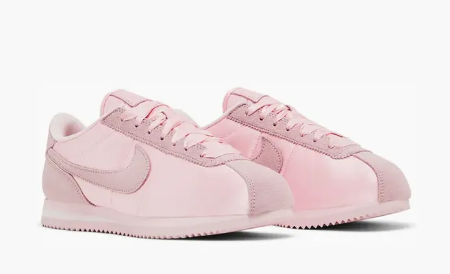 Кроссовки Nike Cortez WMNS «Satin Pack - Soft Pink» rozovye