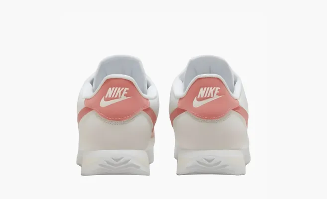 Кроссовки Nike Cortez WMNS «Sail Red Stardust» kremovye