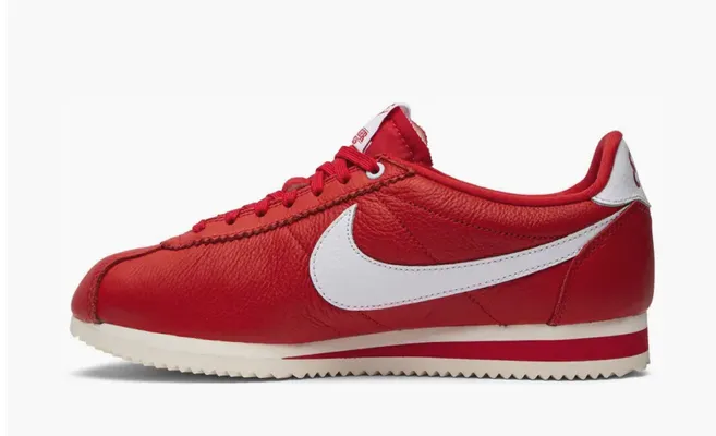 Кроссовки Nike Stranger Things x Cortez «OG Collection» krasnye 