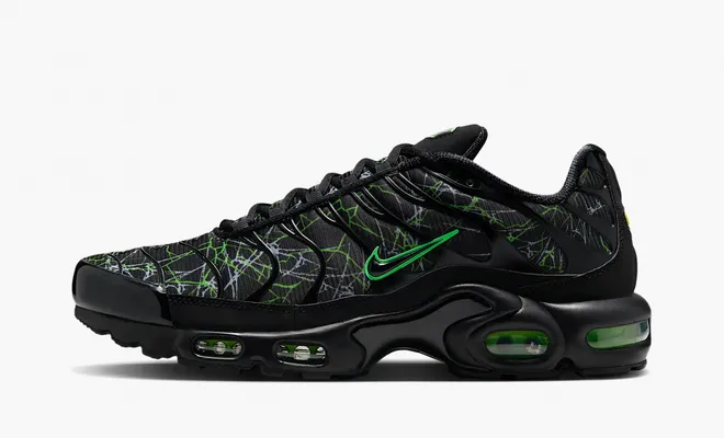  Nike Air Max Plus “Black/Green Strike” chyernye