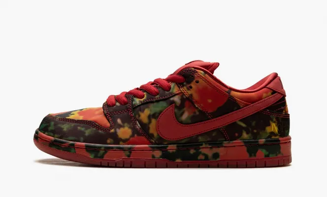 Кроссовки Nike Dunk Low SB x The Wizard of Oz «Poppy Field» krasnye 