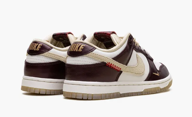 Кроссовки Nike Dunk Low WMNS «Year of the Snake» bordovye