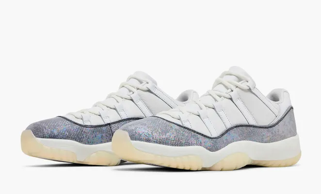  Air Jordan 11 Retro Low «Year of the Snake» belye